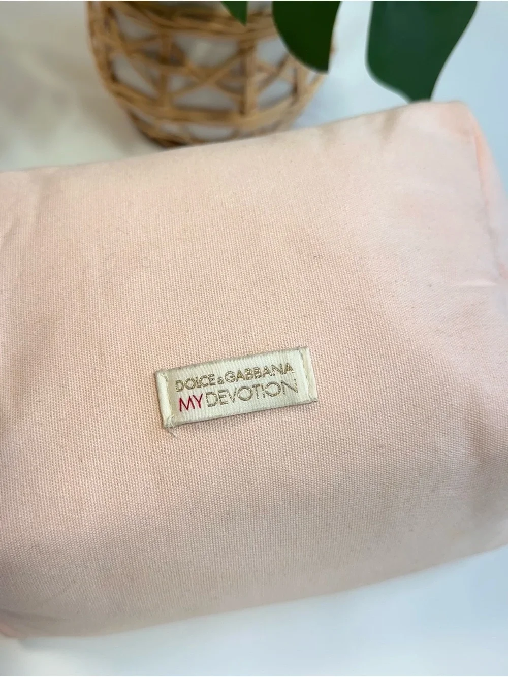 Dolcew & Gabbana My Devotion Soft Pink Cosmetic Pouch